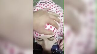 سكس طالبة محجبة ترضع زب عشيقها